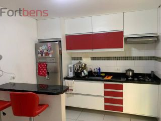 Sobrado Para Vender com 3 quartos 1 suítes no bairro Laranjeiras em Caieiras