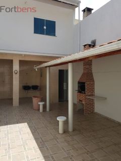 Sobrado Para Vender com 3 quartos 1 suítes no bairro Jd. Europa em Caieiras