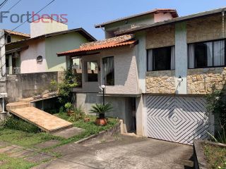 Casa Para Vender com 3 quartos 2 suítes no bairro Nova Caieiras em Caieiras