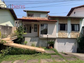 Casa Para Vender com 3 quartos 2 suítes no bairro Nova Caieiras em Caieiras