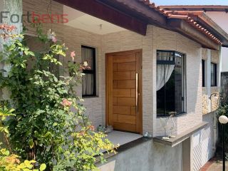 Casa Para Vender com 3 quartos 2 suítes no bairro Nova Caieiras em Caieiras