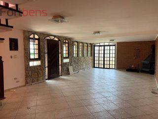 Casa de Condomínio Para Vender com 5 quartos 2 suítes no bairro Alpes de Caieiras em Caieiras