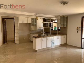 Casa de Condomínio Para Vender com 5 quartos 2 suítes no bairro Alpes de Caieiras em Caieiras