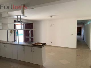 Casa de Condomínio Para Vender com 5 quartos 2 suítes no bairro Alpes de Caieiras em Caieiras