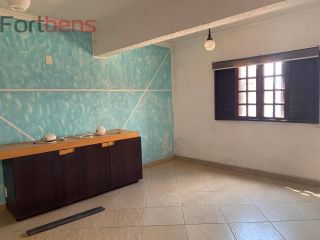 Casa de Condomínio Para Vender com 5 quartos 2 suítes no bairro Alpes de Caieiras em Caieiras