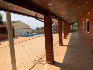 Casa de Condomínio Para Vender com 5 quartos 2 suítes no bairro Alpes de Caieiras em Caieiras