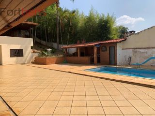 Casa de Condomínio Para Vender com 5 quartos 2 suítes no bairro Alpes de Caieiras em Caieiras