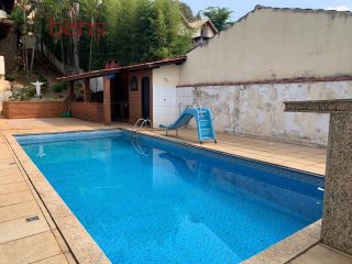 Casa de Condomínio Para Vender com 5 quartos 2 suítes no bairro Alpes de Caieiras em Caieiras