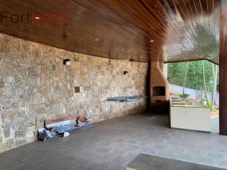 Casa de Condomínio Para Vender com 5 quartos 2 suítes no bairro Alpes de Caieiras em Caieiras