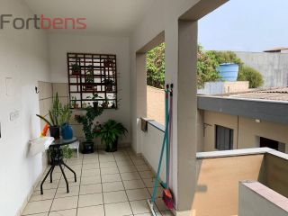 Prédio / Edifício Inteiro Comercial Para Vender com 6 quartos 1 suítes no bairro Centro em Francisco Morato