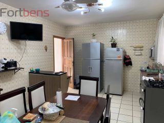 Prédio / Edifício Inteiro Comercial Para Vender com 6 quartos 1 suítes no bairro Centro em Francisco Morato