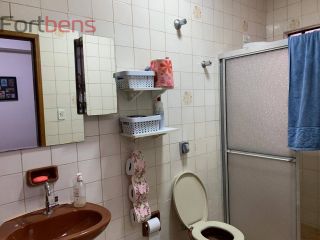 Prédio / Edifício Inteiro Comercial Para Vender com 6 quartos 1 suítes no bairro Centro em Francisco Morato