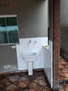 Sobrado Para Vender com 3 quartos 1 suítes no bairro Laranjeiras em Caieiras