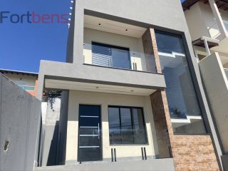 Sobrado Para Vender com 3 quartos 3 suítes no bairro Villa Verde em Franco Da Rocha