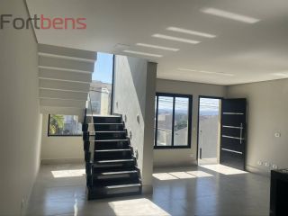 Sobrado Para Vender com 3 quartos 3 suítes no bairro Villa Verde em Franco Da Rocha