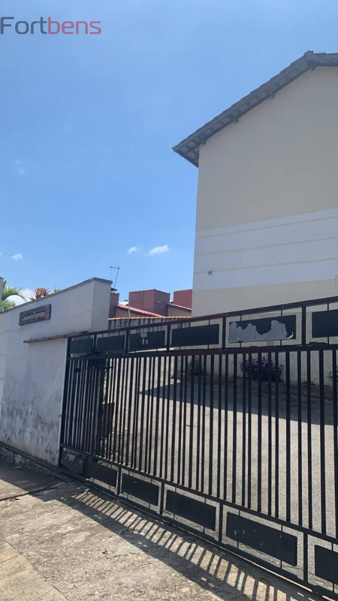 Sobrado Para Vender com 2 quartos no bairro Chácaras São José em Franco Da Rocha