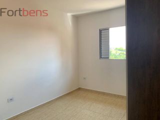 Sobrado Para Vender com 2 quartos no bairro Chácaras São José em Franco Da Rocha