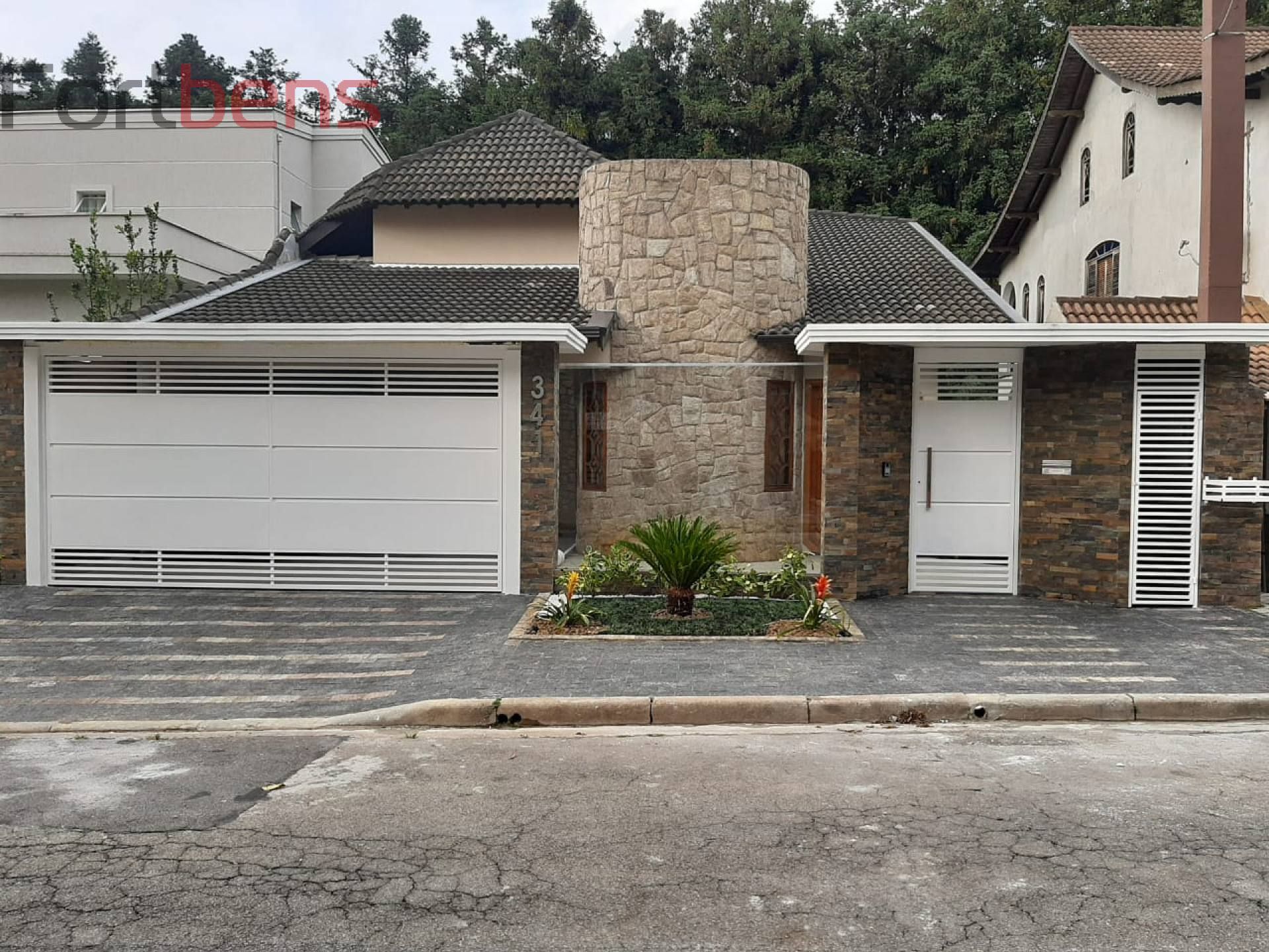 Casa de Condomínio Para Vender com 3 quartos 1 suítes no bairro Nova Caieiras em Caieiras