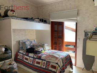 Sobrado Para Vender com 4 quartos 1 suítes no bairro Nova Caieiras em Caieiras