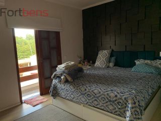 Sobrado Para Vender com 4 quartos 1 suítes no bairro Nova Caieiras em Caieiras