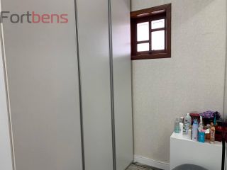 Sobrado Para Vender com 4 quartos 1 suítes no bairro Nova Caieiras em Caieiras