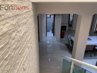 Sobrado Para Vender com 4 quartos 1 suítes no bairro Nova Caieiras em Caieiras