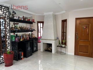 Sobrado Para Vender com 4 quartos 1 suítes no bairro Nova Caieiras em Caieiras