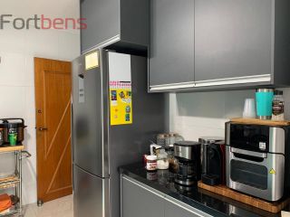 Sobrado Para Vender com 4 quartos 1 suítes no bairro Nova Caieiras em Caieiras