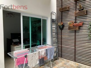 Sobrado Para Vender com 4 quartos 1 suítes no bairro Nova Caieiras em Caieiras