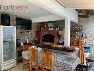 Sobrado Para Vender com 4 quartos 1 suítes no bairro Nova Caieiras em Caieiras