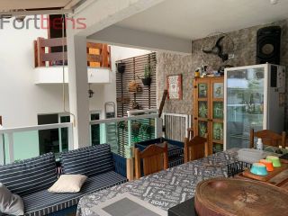 Sobrado Para Vender com 4 quartos 1 suítes no bairro Nova Caieiras em Caieiras