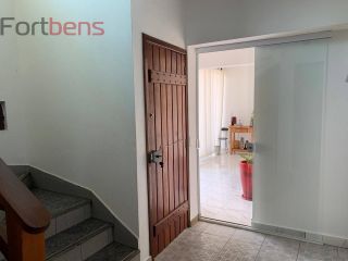 Sobrado Para Vender com 4 quartos 1 suítes no bairro Nova Caieiras em Caieiras