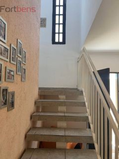 Casa de Condomínio Para Vender com 3 quartos no Real Park em Caieiras