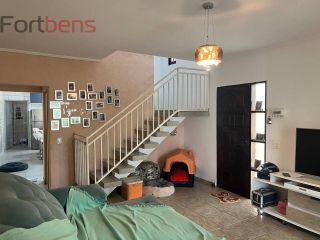 Casa de Condomínio Para Vender com 3 quartos no Real Park em Caieiras