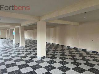 Imóvel Comercial Para Alugar no bairro Jardim Vassouras em Francisco Morato