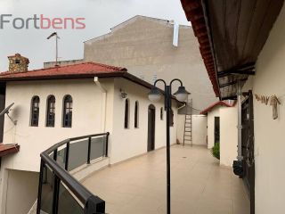 Casa Para Vender com 4 quartos 1 suítes no bairro Região Central em Caieiras