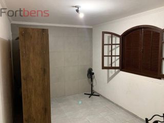 Casa Para Vender com 4 quartos 1 suítes no bairro Região Central em Caieiras