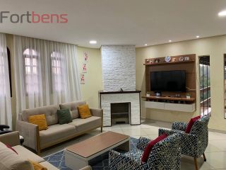 Casa Para Vender com 4 quartos 1 suítes no bairro Região Central em Caieiras