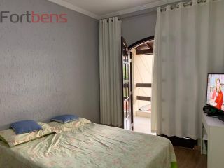 Casa Para Vender com 4 quartos 1 suítes no bairro Região Central em Caieiras