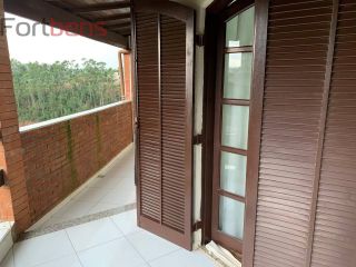 Casa Para Vender com 4 quartos 1 suítes no bairro Região Central em Caieiras