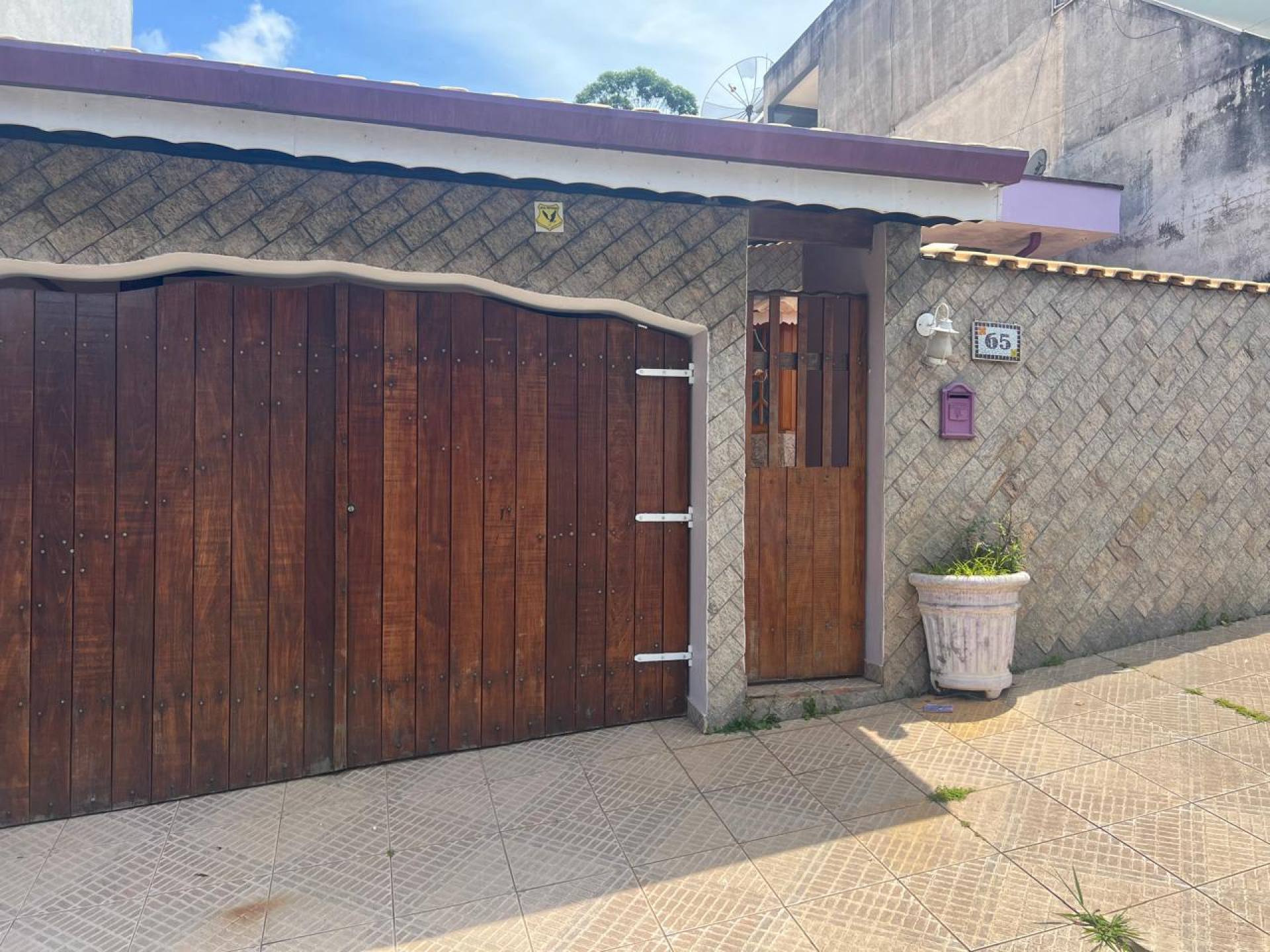 Casa Para Vender com 3 quartos 1 suítes no bairro Laranjeiras em Caieiras