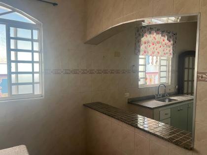 Casa Para Vender com 3 quartos 1 suítes no bairro Laranjeiras em Caieiras