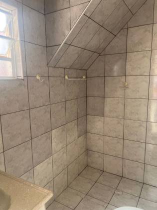 Casa Para Vender com 3 quartos 1 suítes no bairro Laranjeiras em Caieiras