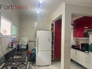 Casa de Condomínio Para Vender com 3 quartos 1 suítes no bairro Nova Caieiras em Caieiras