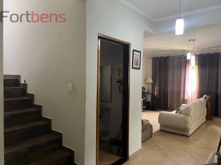 Casa de Condomínio Para Vender com 3 quartos 1 suítes no bairro Nova Caieiras em Caieiras