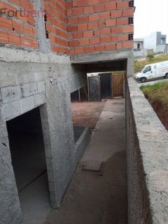 Sobrado Para Vender com 3 quartos 1 suítes no bairro Laranjeiras em Caieiras