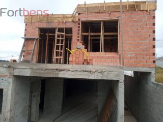 Sobrado Para Vender com 3 quartos 1 suítes no bairro Laranjeiras em Caieiras