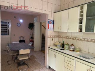 Sobrado Para Vender com 4 quartos no bairro Vila Maggi em Franco Da Rocha