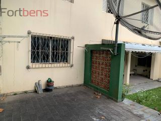 Sobrado Para Vender com 4 quartos no bairro Vila Maggi em Franco Da Rocha