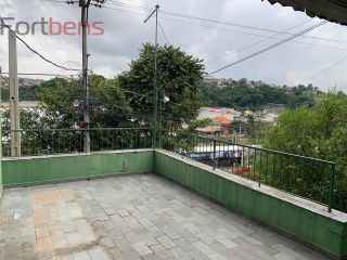 Sobrado Para Vender com 4 quartos no bairro Vila Maggi em Franco Da Rocha